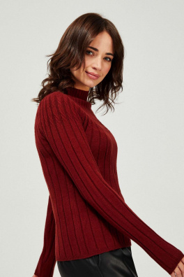 Prążkowany sweter - brązowy